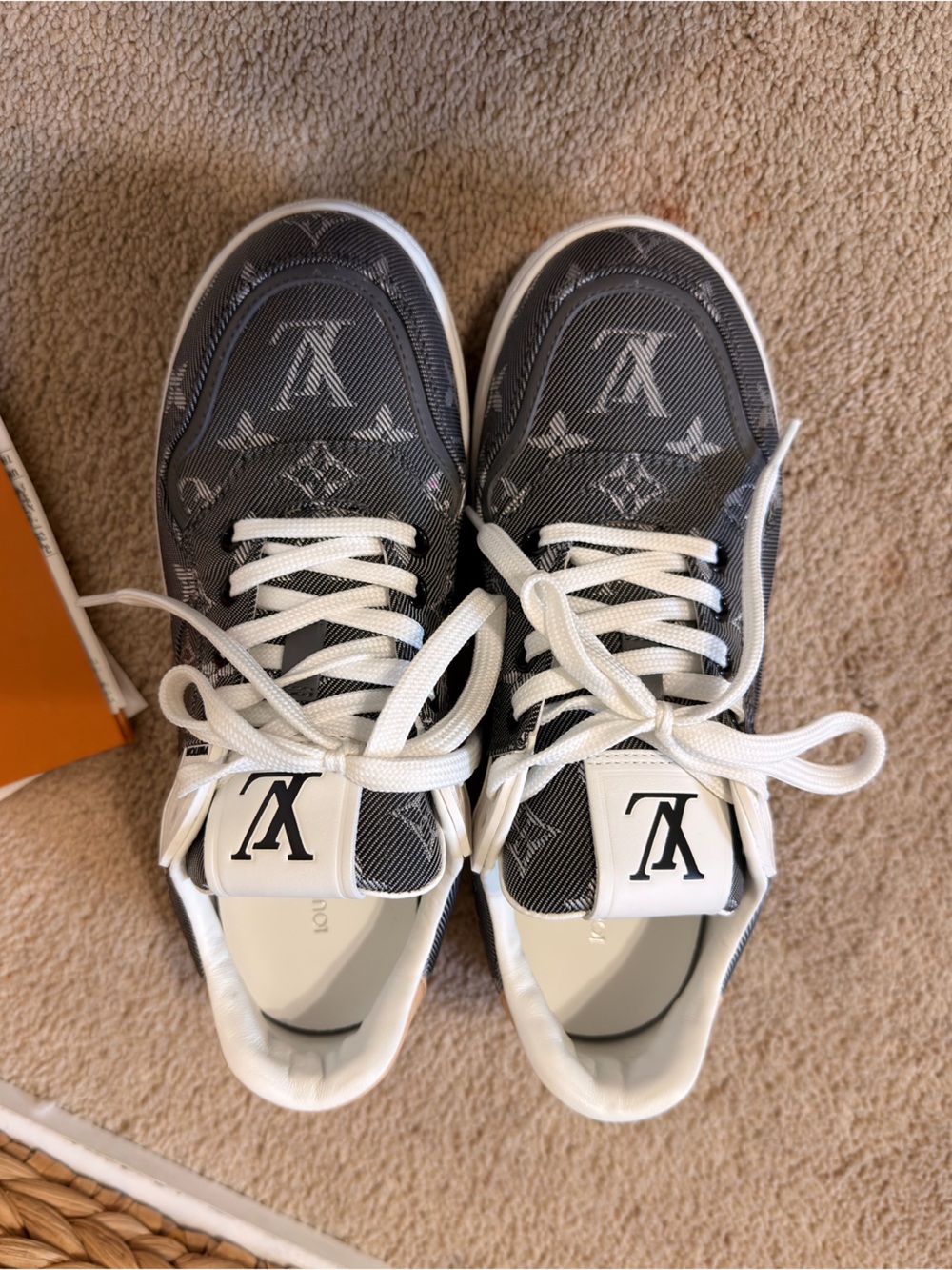Louis Vuitton Grey stadium sneaker